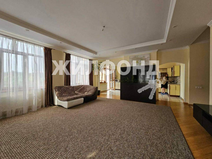 5-комн квартира Геленджикский проспект, д.127