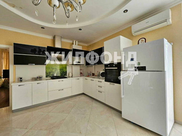 2-комн квартира Радужная улица, д.10