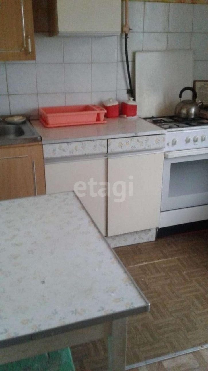 3-комн квартира Ангарская, 52 к 2