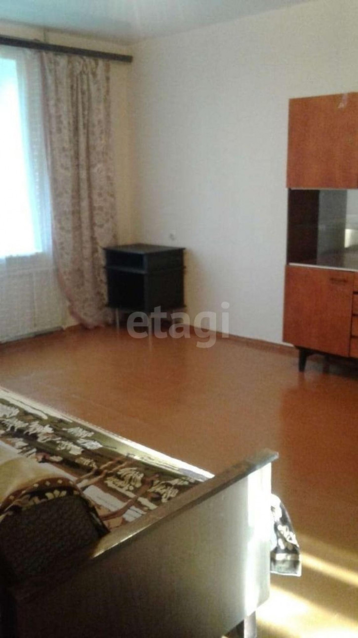 3-комн квартира Ангарская, 52 к 2