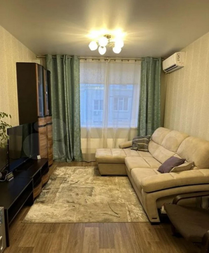 2-комн квартира Котова улица, 101