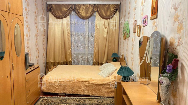 3-комн квартира ул. Костюченко,  д.9