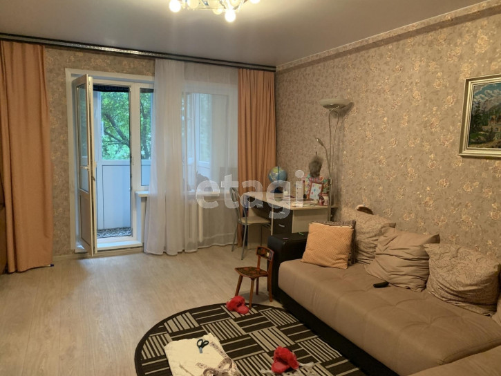 3-комн квартира улица Космонавта Беляева, 4