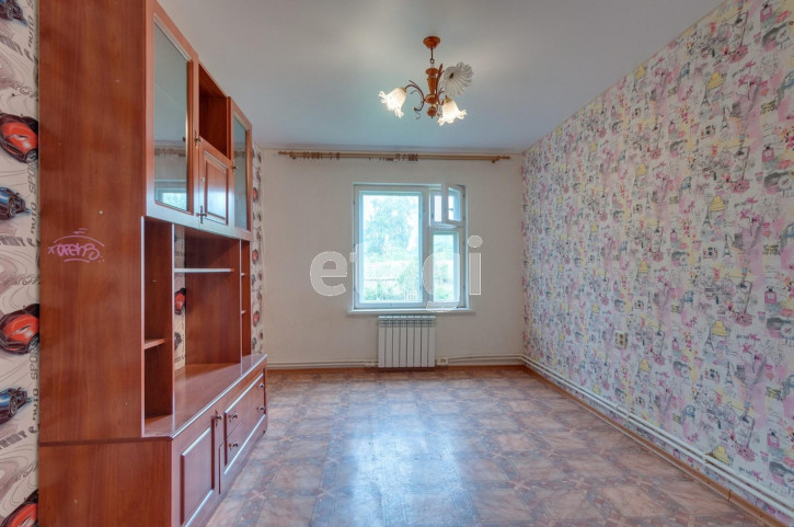 3-комн квартира улица Рубцова, 12
