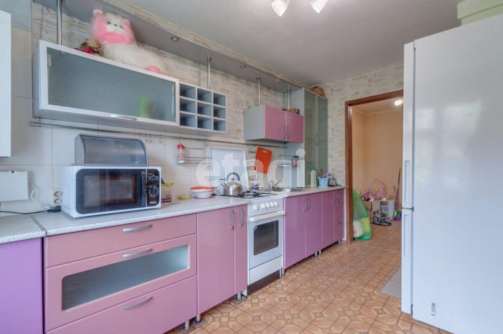 3-комн квартира улица Рубцова, 12