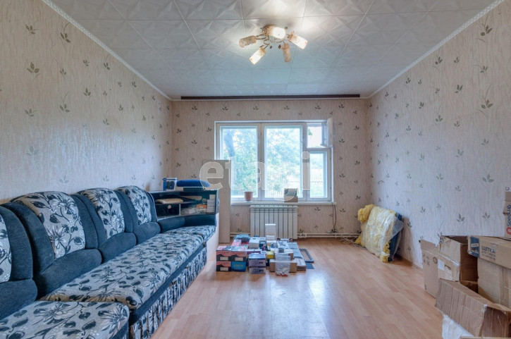 3-комн квартира улица Рубцова, 12