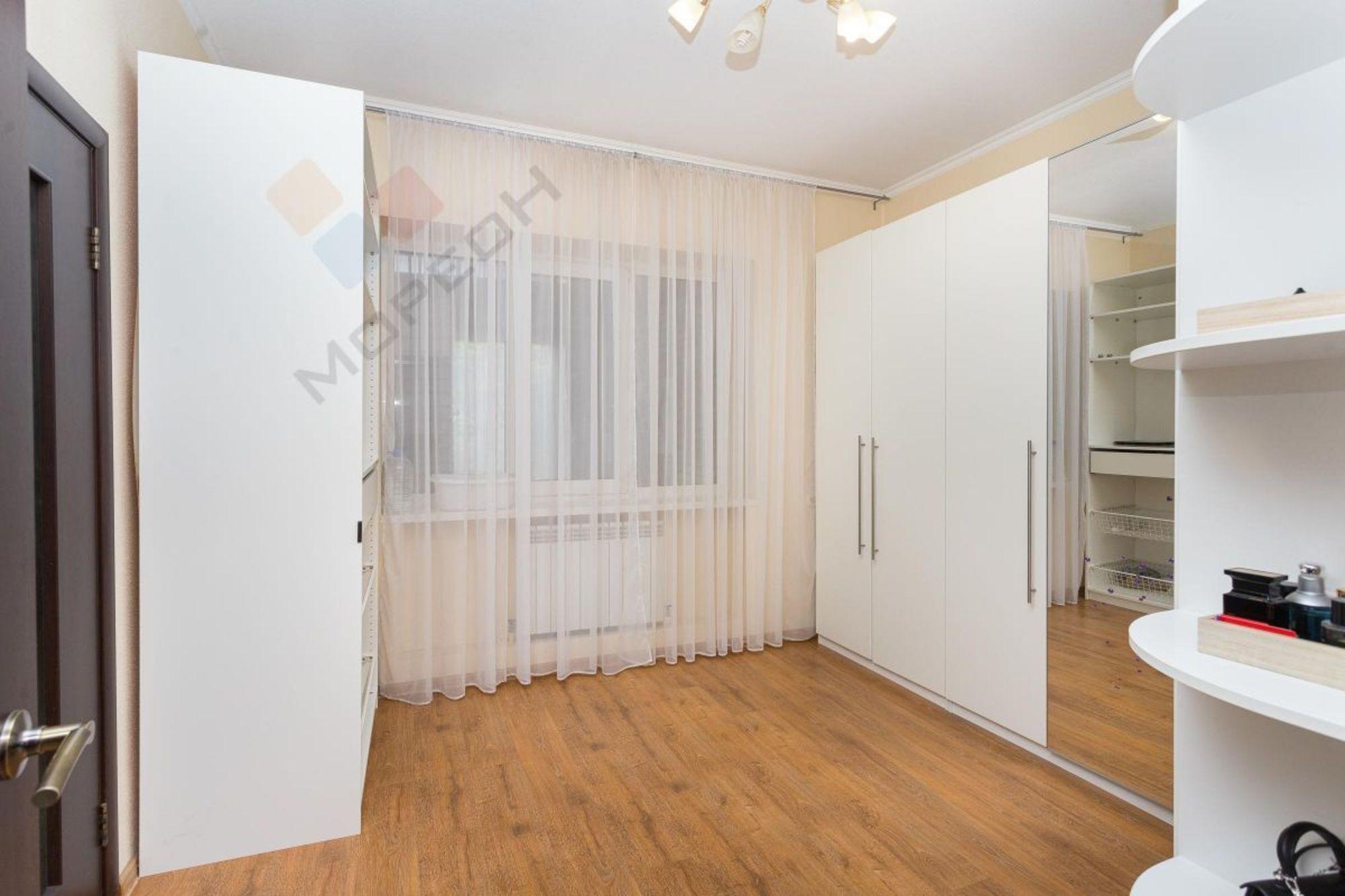 Купить дачу, дом, коттедж за 13 390 000 рублей на Брусничная ул, 65
