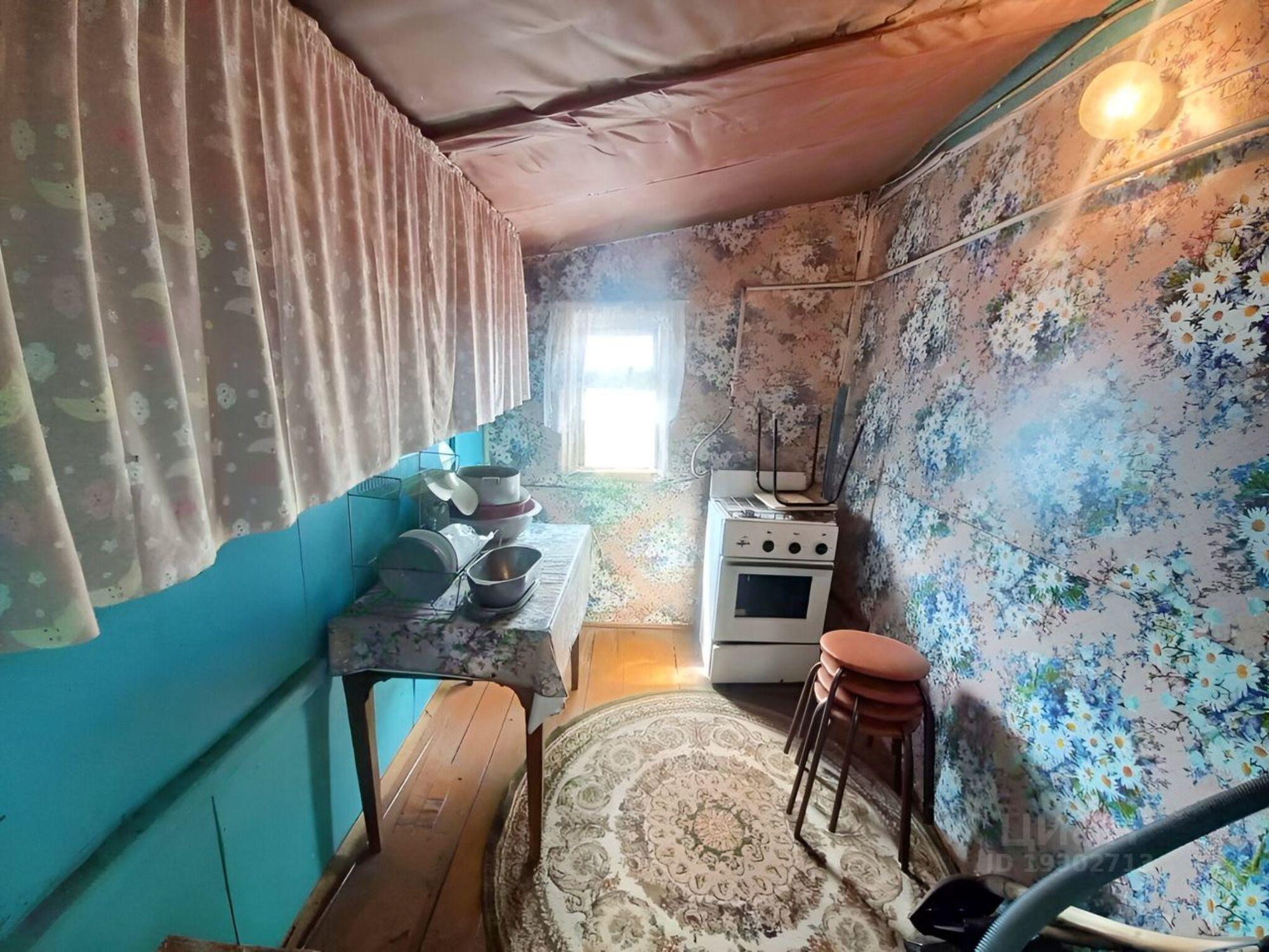 Купить дачу, дом, коттедж за 2 100 000 рублей на Театральный переулок