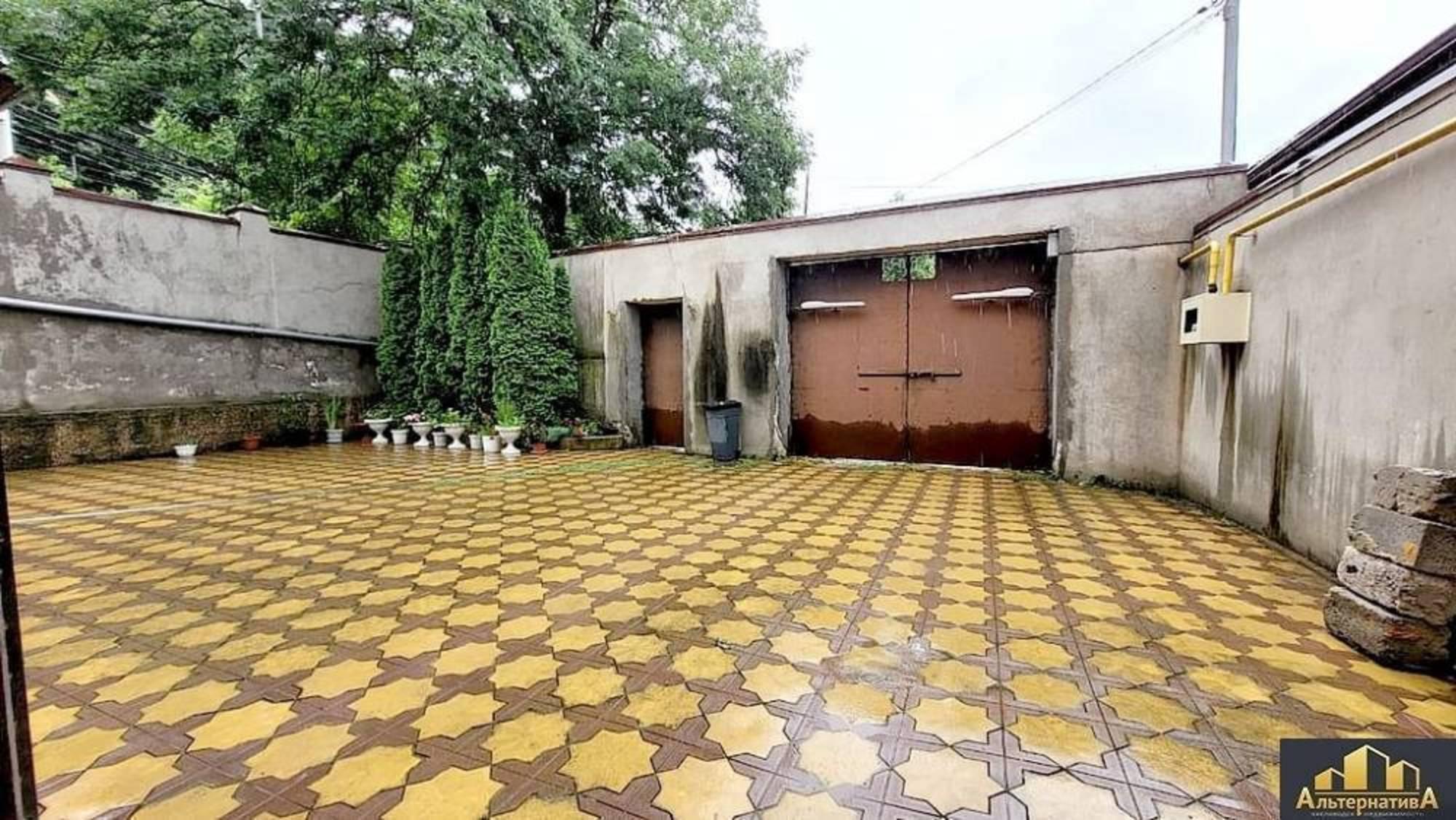 Купить квартиру за 18 900 000 рублей на Веселая ул.
