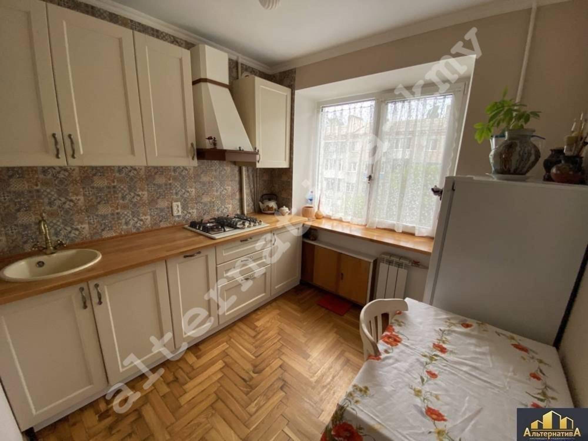 Купить квартиру за 6 000 000 рублей на 40 лет Октября ул.