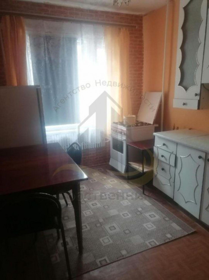 3-комн квартира Молодогвардеец мкр, 16А