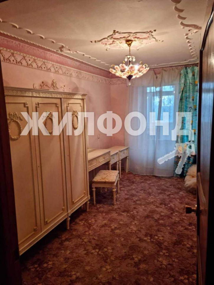 4-комн квартира Леселидзе улица, д.8