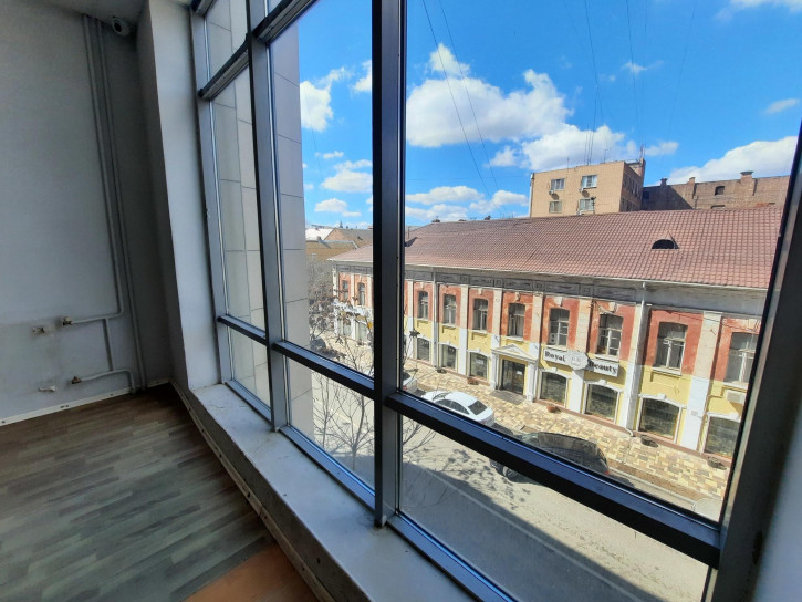 Офис г. Астрахань, Кировский район, ул. Кирова, 1