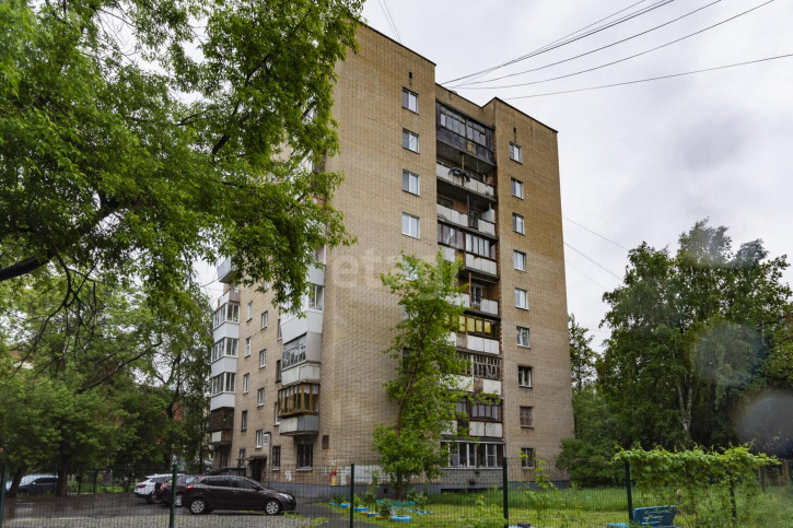 3-комн квартира Ильича, 56