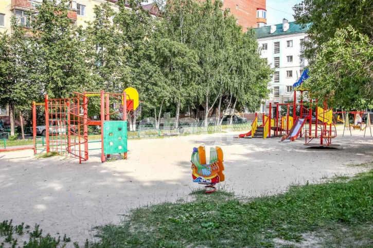 3-комн квартира Рижская, 64