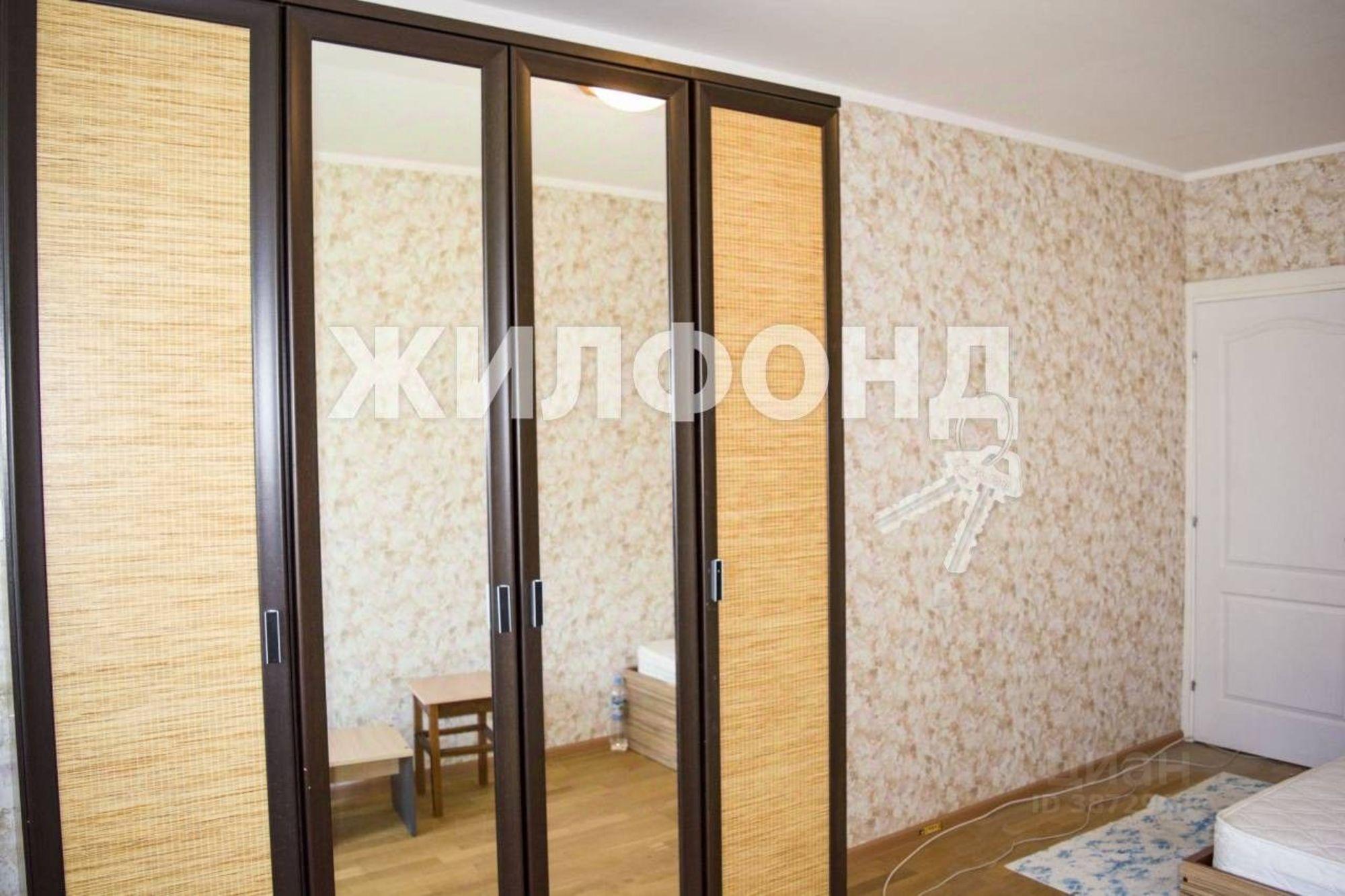 Купить комнату за 1 300 000 рублей на ул Емлютина, 18