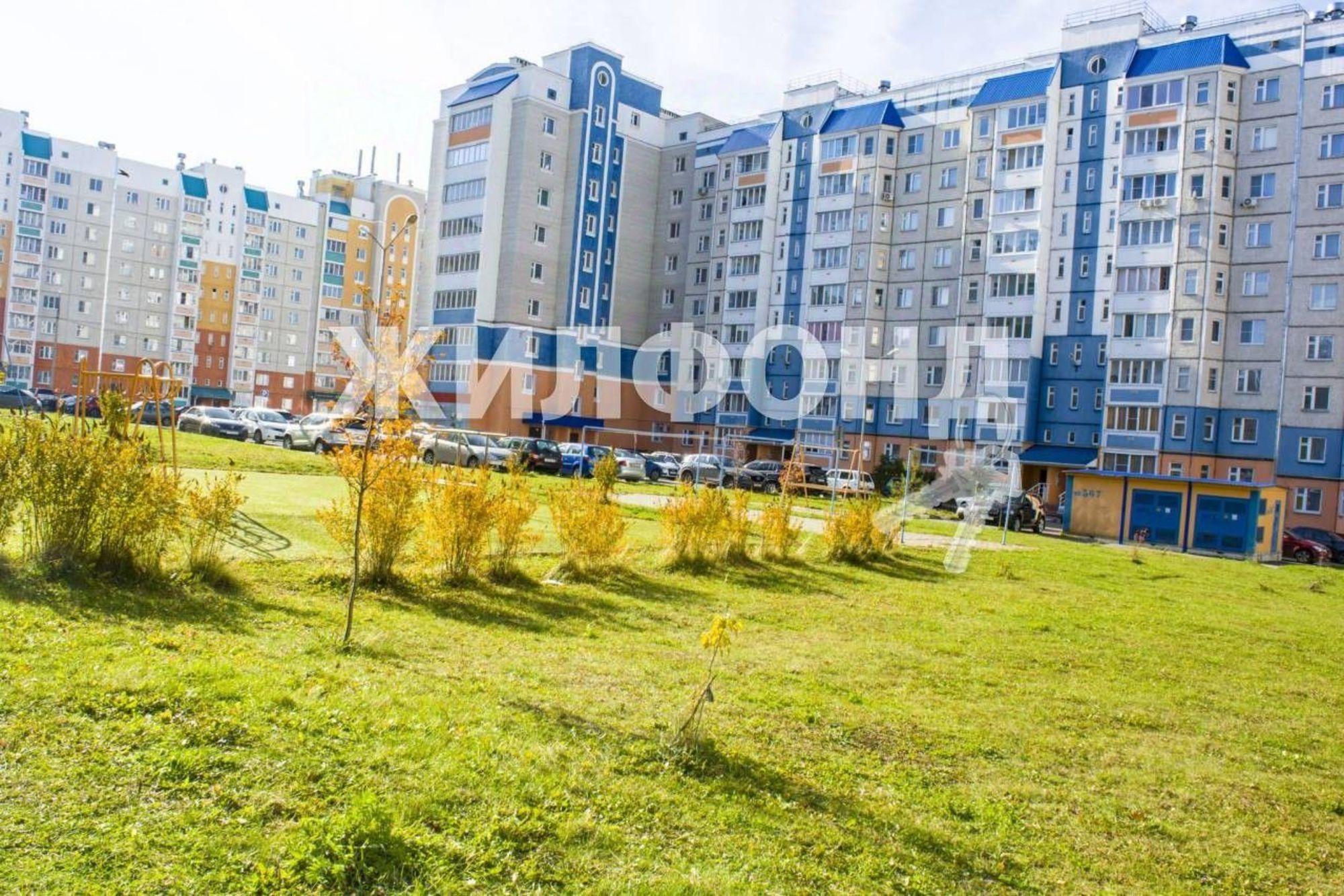 Купить комнату за 1 300 000 рублей на ул Емлютина, 18