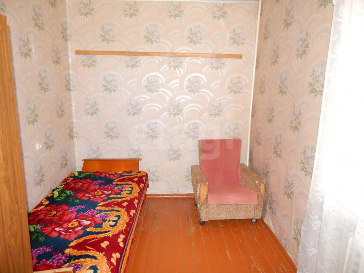 4-комн квартира Школьная улица, 17