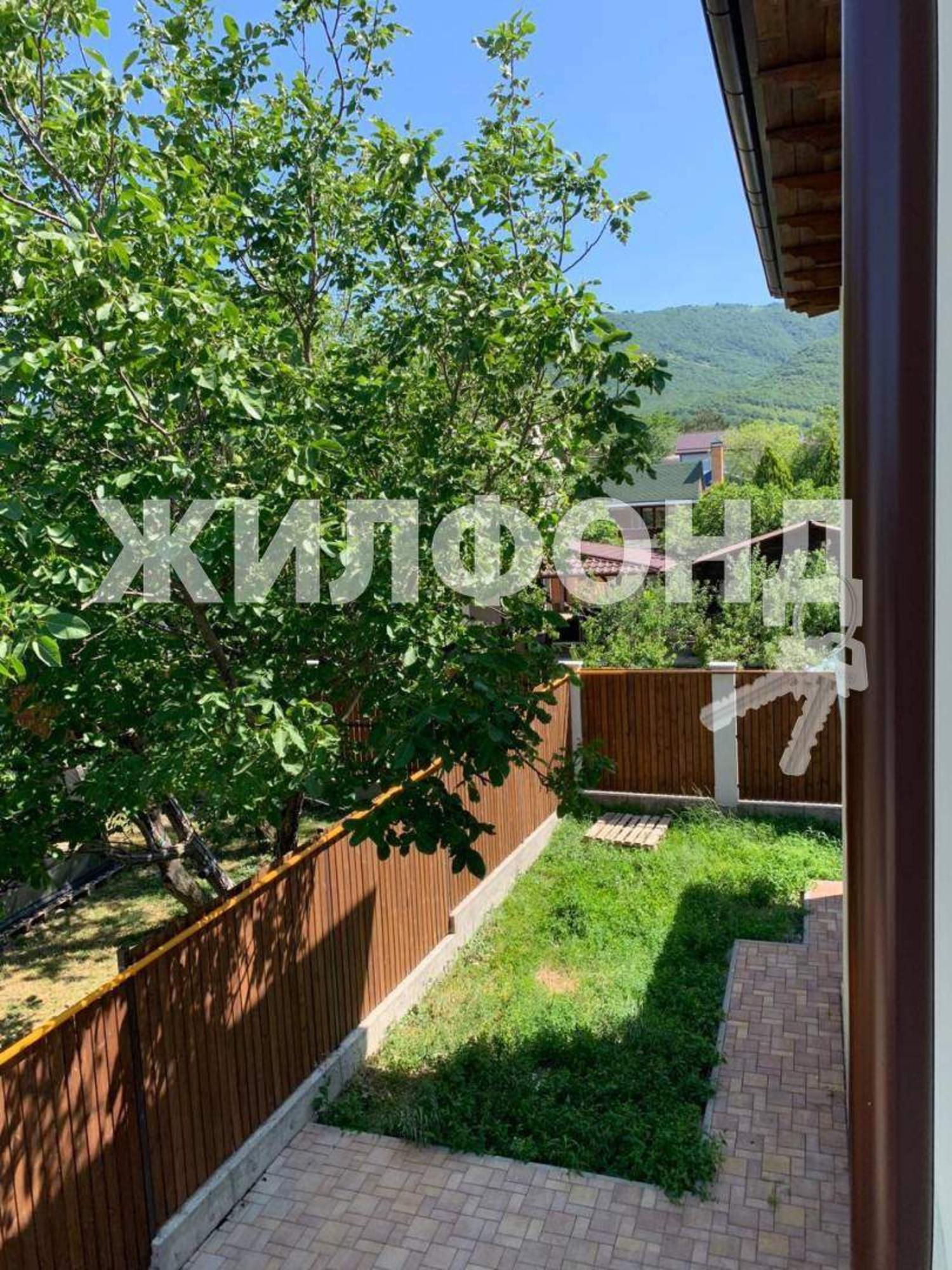 Купить дачу, дом, коттедж за 18 500 000 рублей на Ленина улица