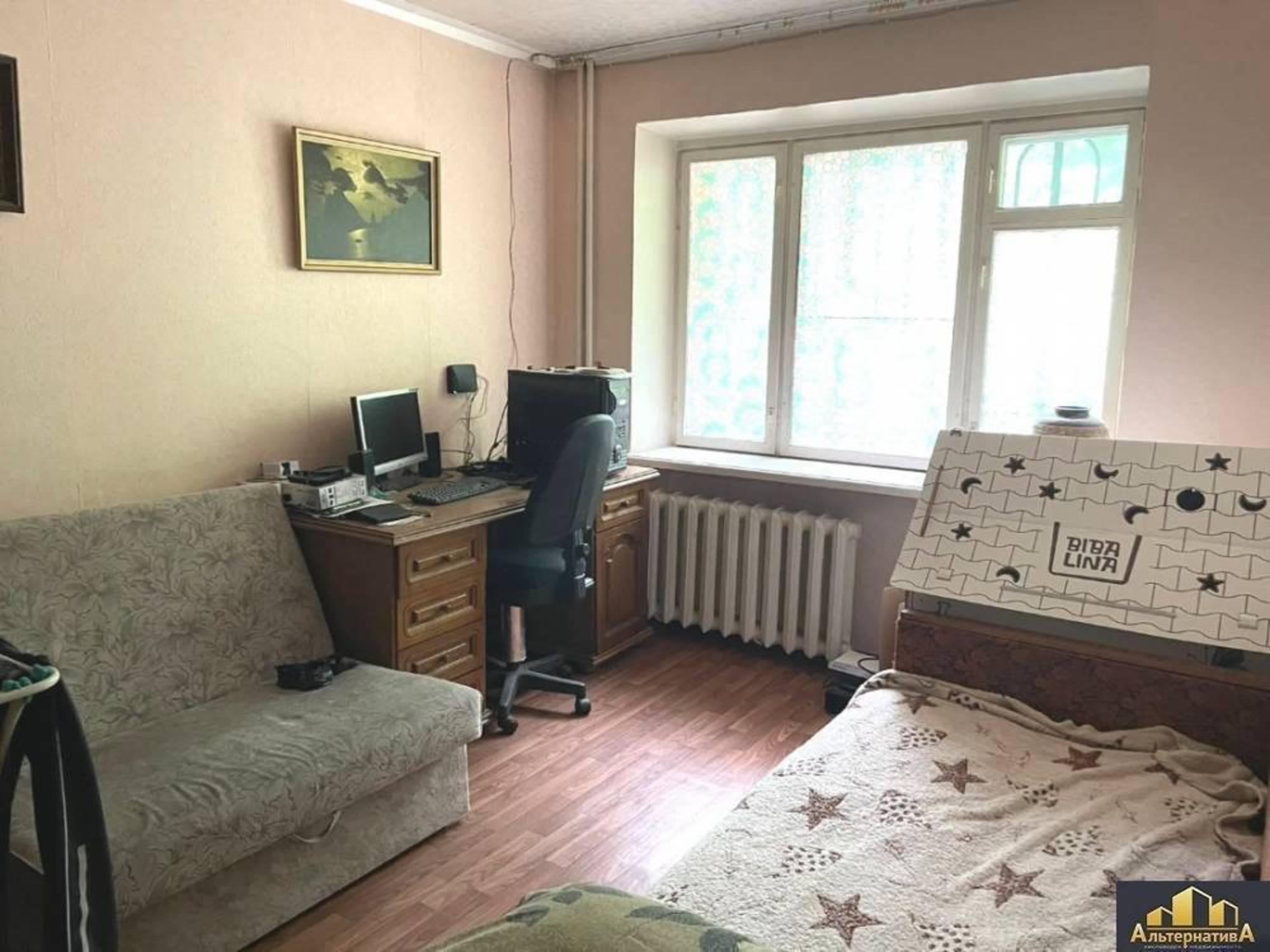 Купить квартиру за 10 300 000 рублей на Островского ул.