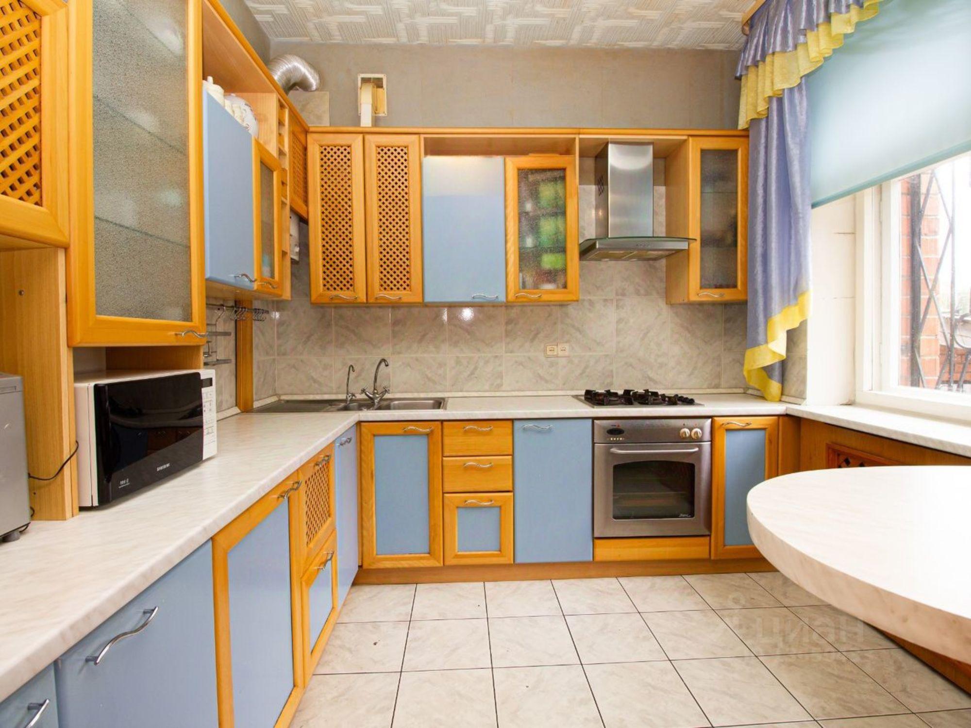 Купить дачу, дом, коттедж за 14 000 000 рублей на Водопроводная улица, 138
