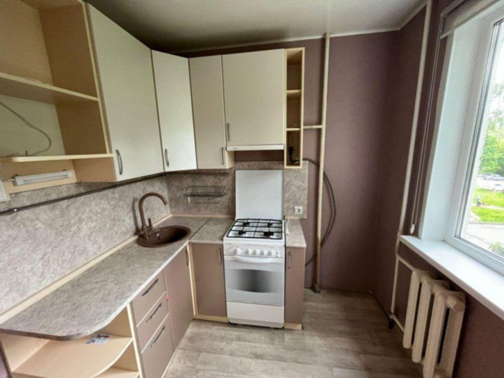 2-комн квартира Строителей пр-кт, 44А