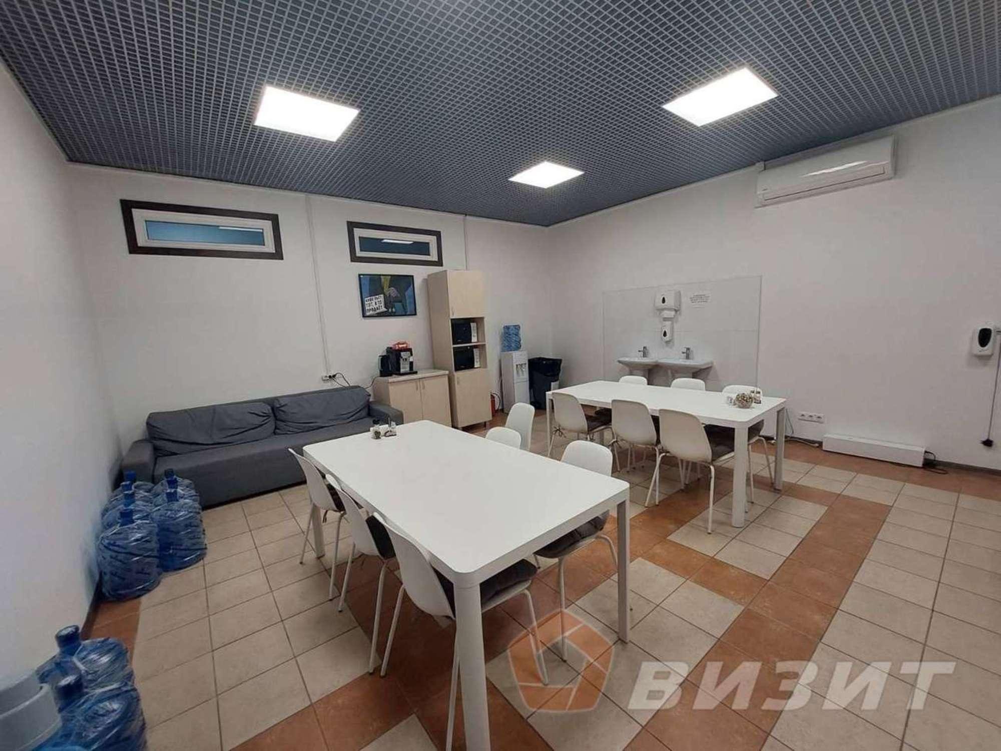 Купить офис, помещение под офис за 35 000 000 рублей на Кирова проспект, 10