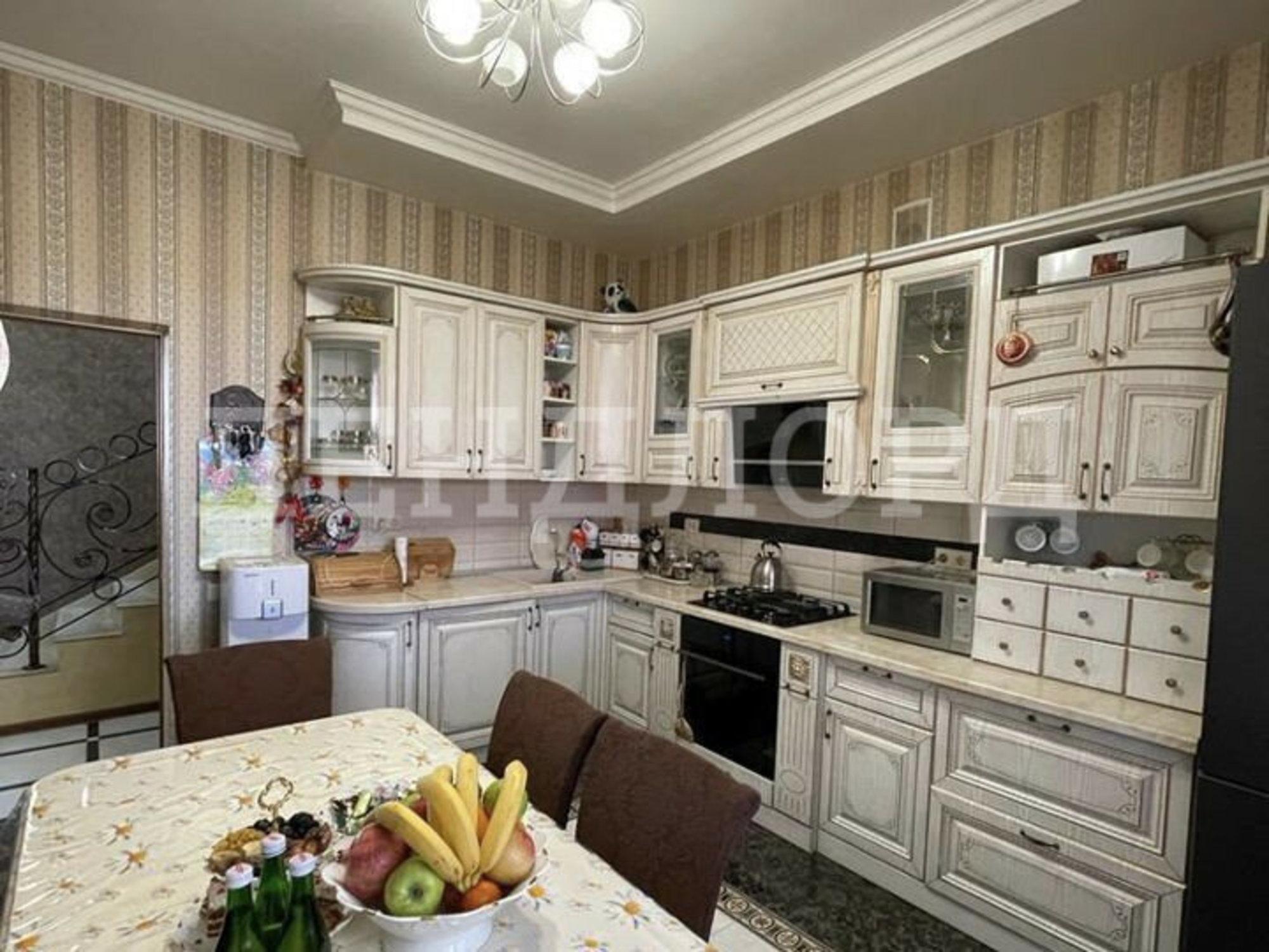 Купить дачу, дом, коттедж за 12 000 000 рублей на 4-я Турнирная улица