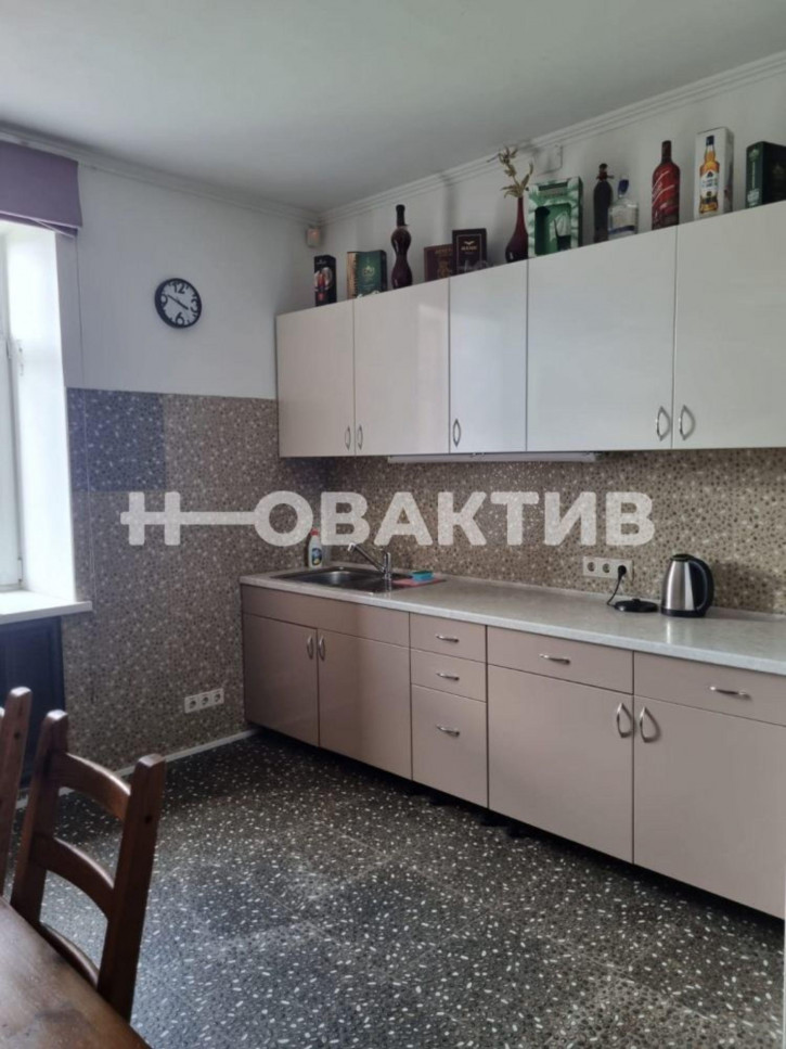 Помещение свободного назначения улица 1-я Чулымская, 156