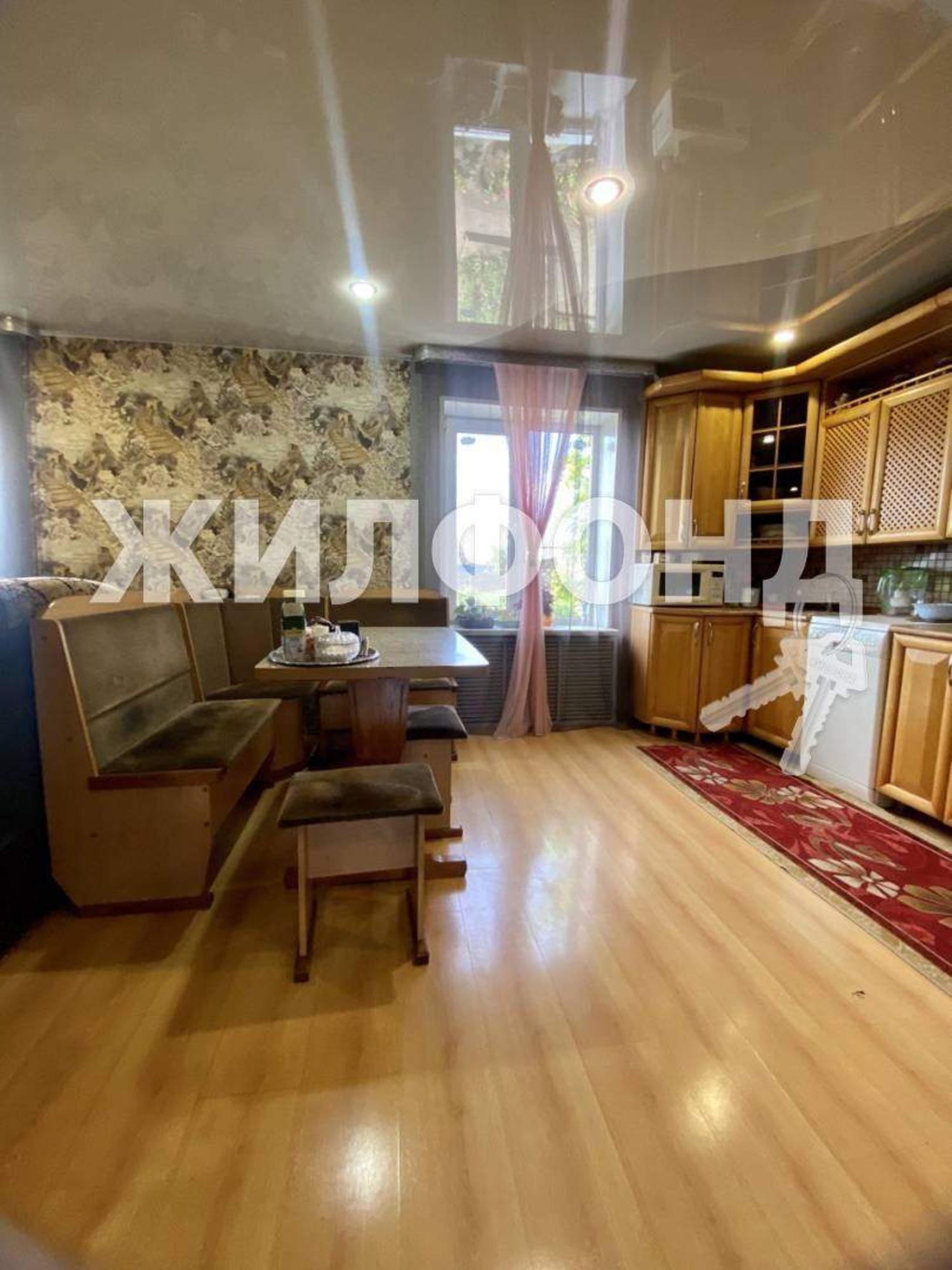 Купить дачу, дом, коттедж за 8 000 000 рублей на Академика Королева улица