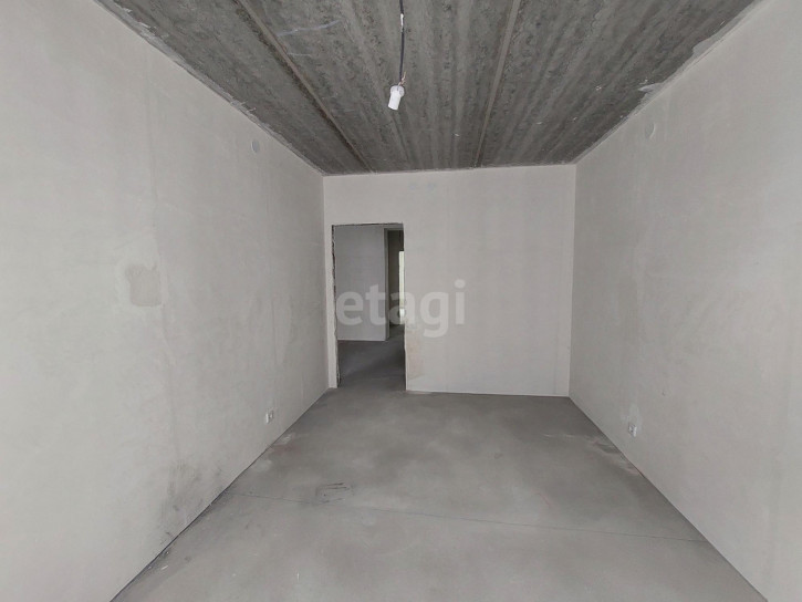 2-комн квартира Республики, 204/10