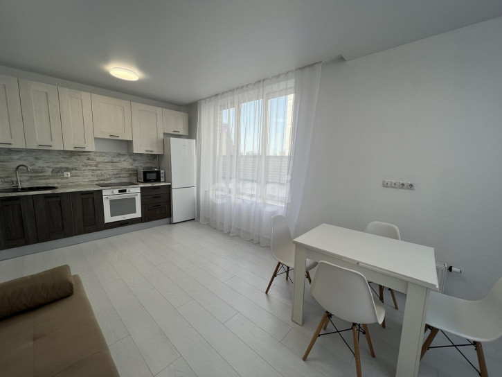 4-комн квартира Тимофея Чаркова, 87
