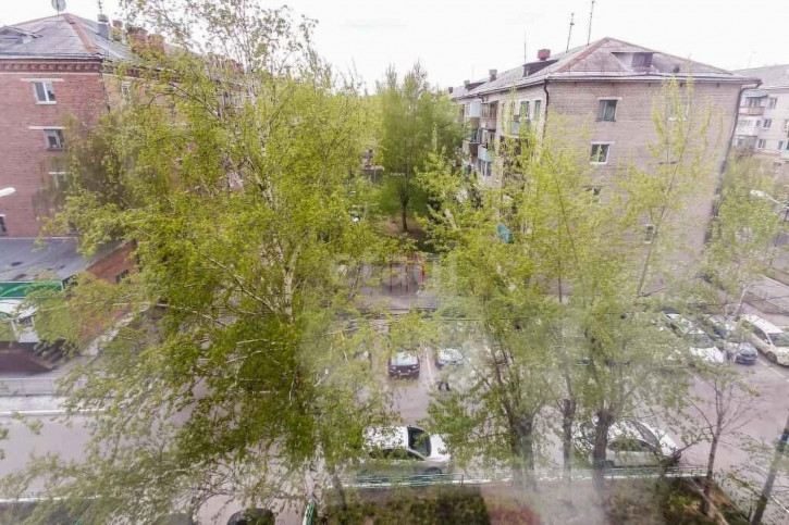 3-комн квартира Республики, 164