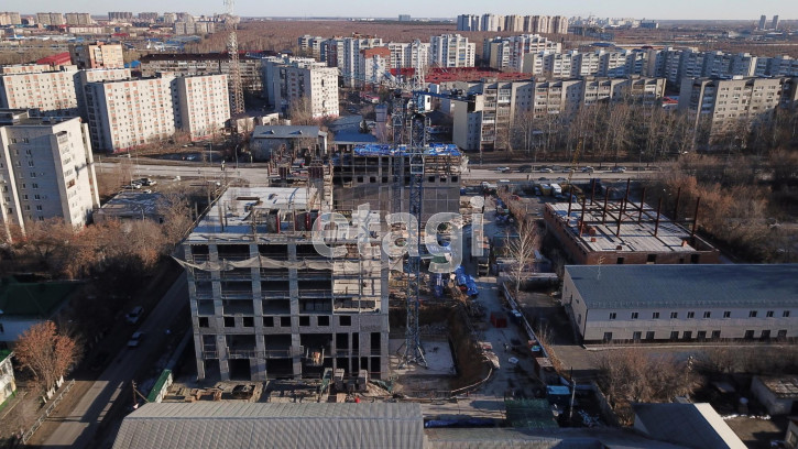 3-комн квартира Менжинского, 60