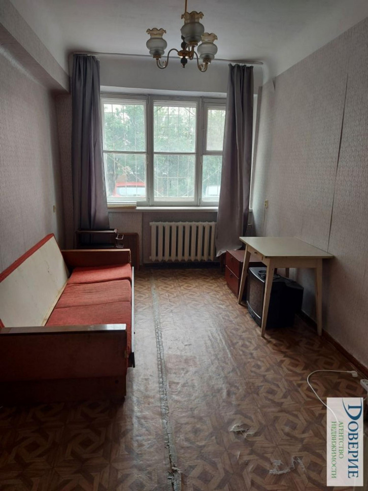 4-комн квартира Молодежный пр-кт, 26