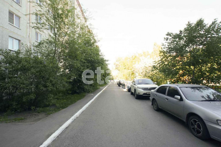 3-комн квартира Съездовская, 41