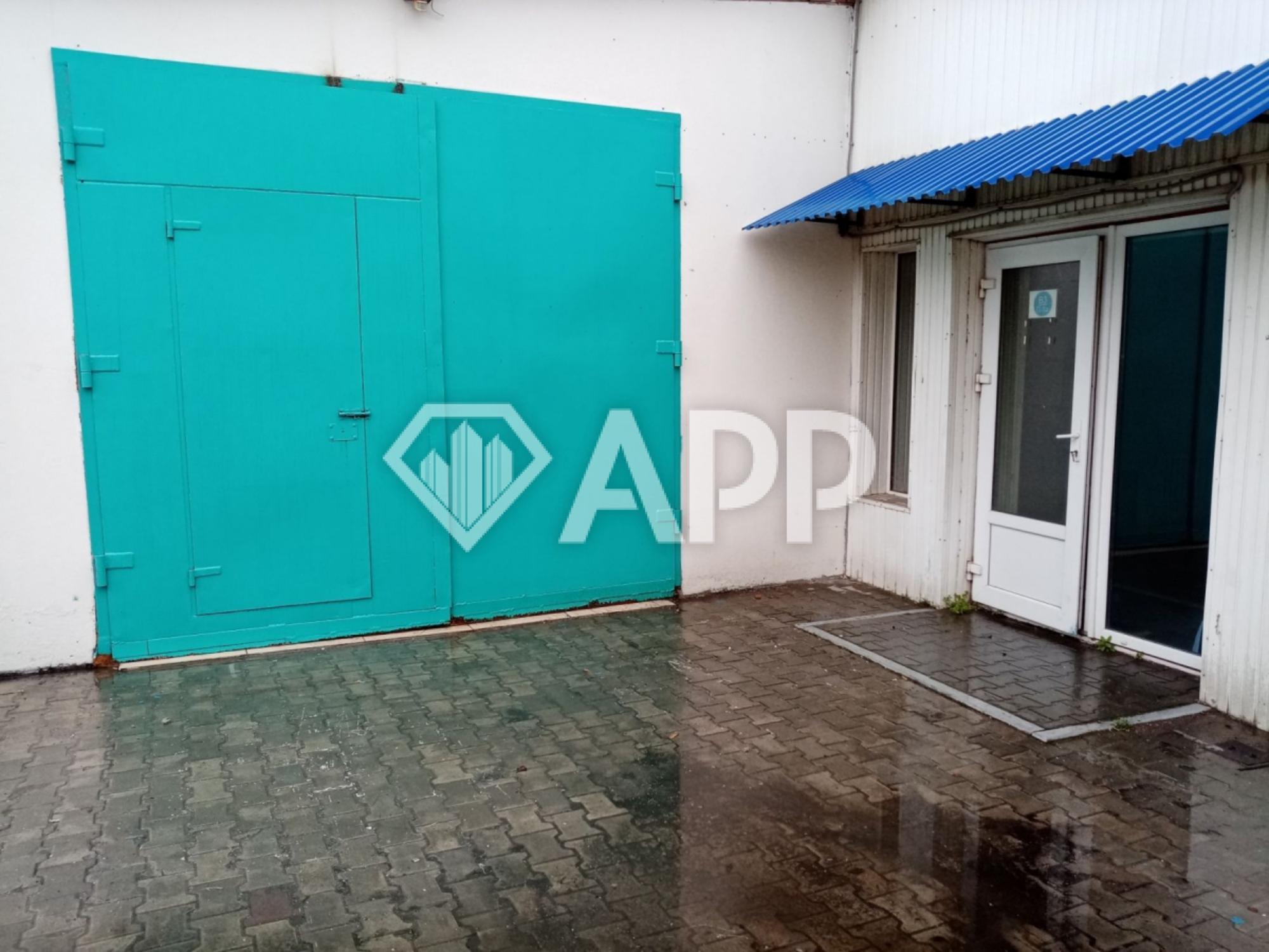 Купить торговое помещение за 70 000 000 рублей на село Цемдолина, ул Ленина, 39