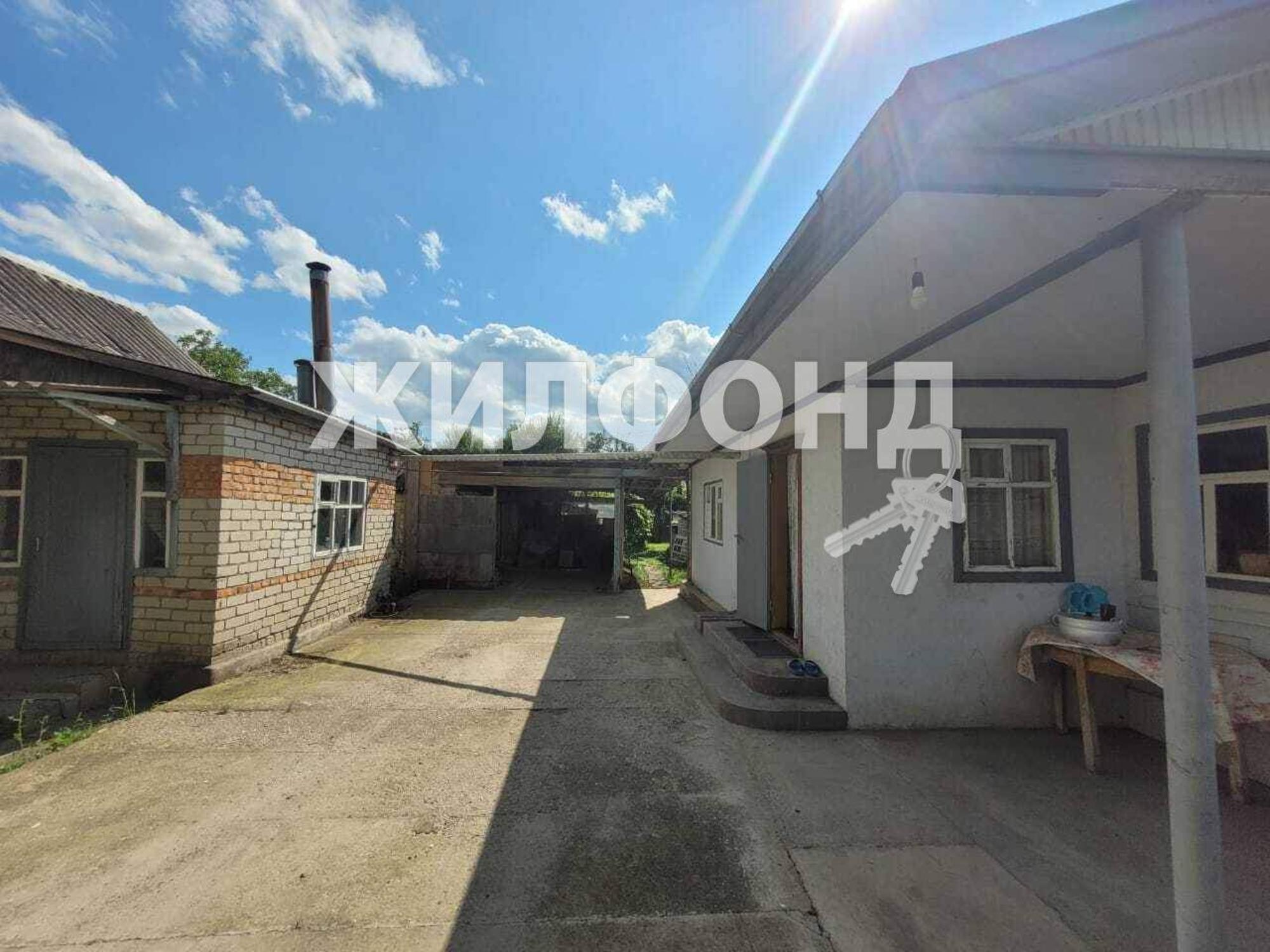 Купить дачу, дом, коттедж за 3 800 000 рублей на Гагарина улица