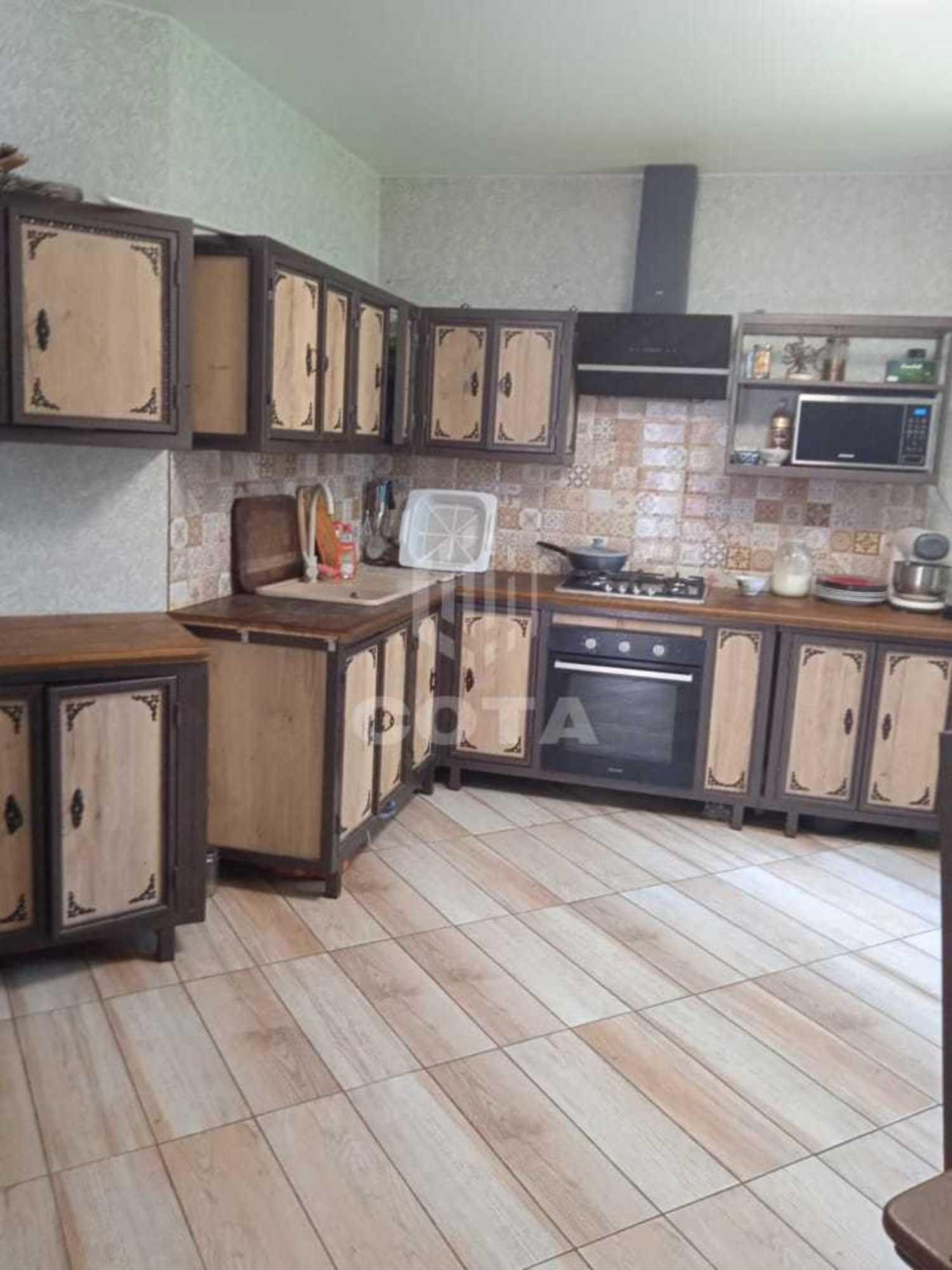 Купить дачу, дом, коттедж за 17 000 000 рублей на Александра Кобзева, 130