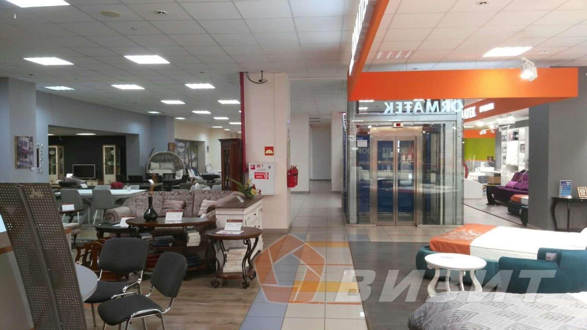 Сдать торговое помещение за 1 579 200 рублей на Московское шоссе 16-й километр, 1в