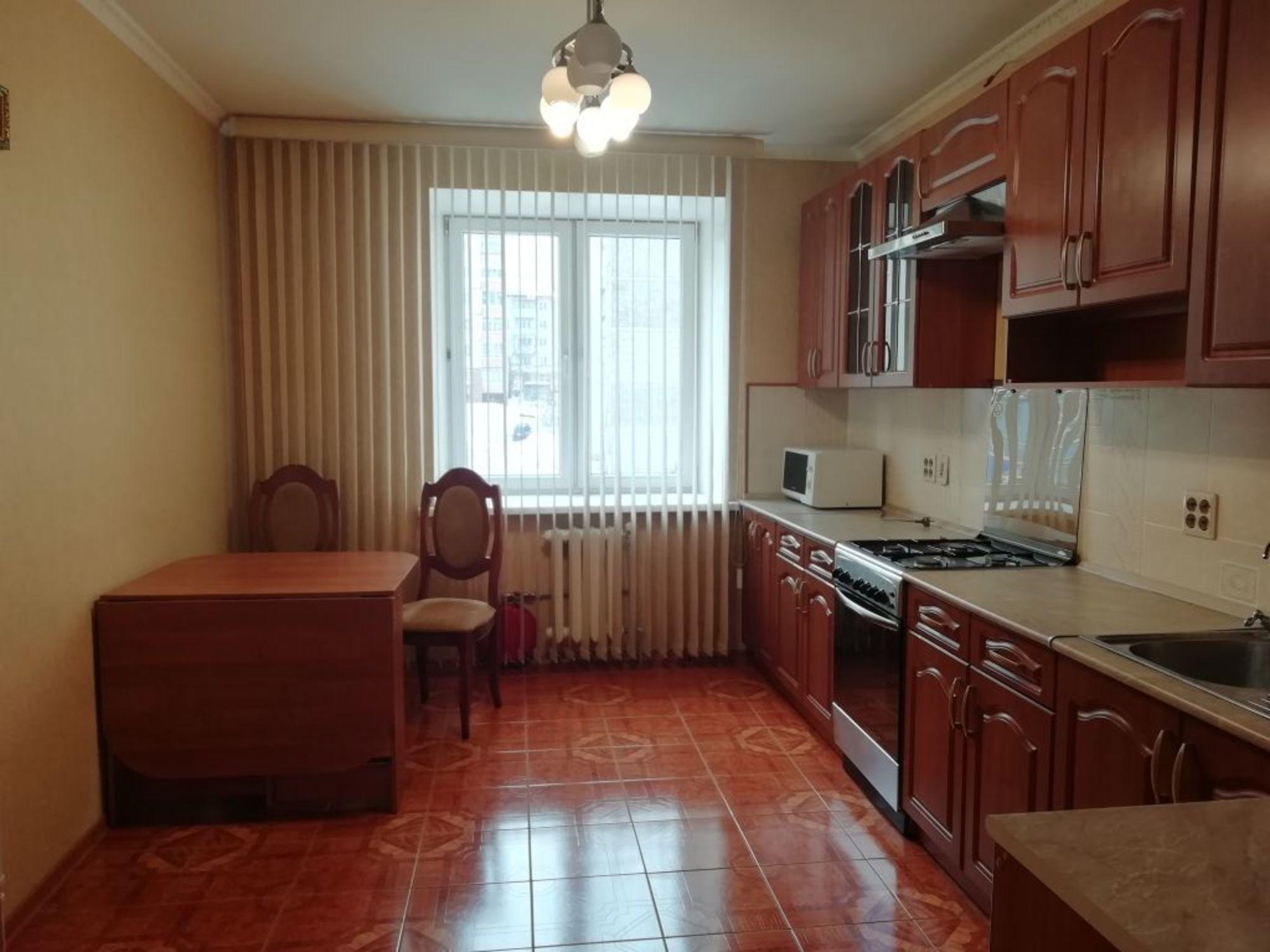 Сдать квартиру за 45 000 рублей на Зверева ул, 17