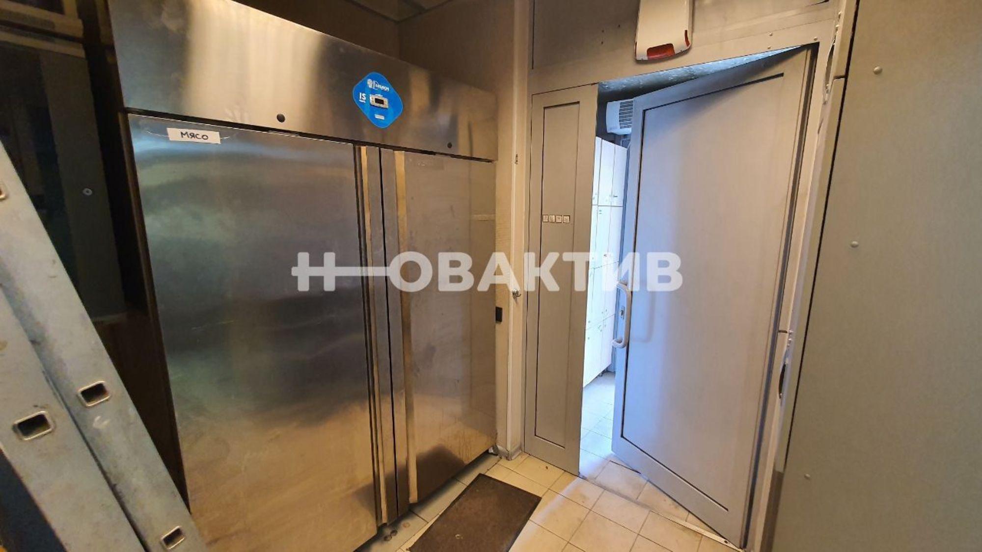 Сдать торговое помещение за 270 000 рублей на улица Фрунзе, 3