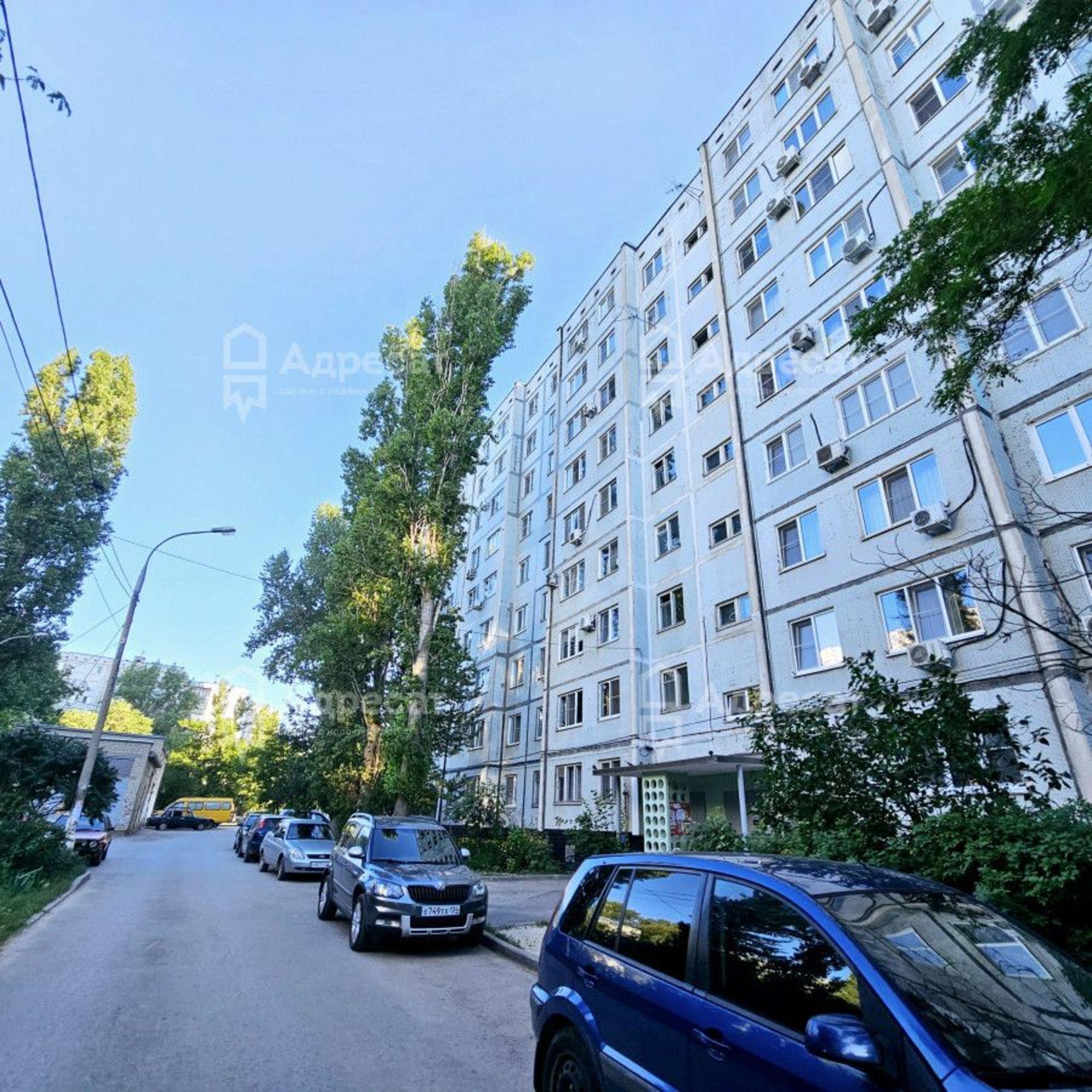 Купить квартиру за 4 850 000 рублей на б-р. 30-летия Победы,  д.82