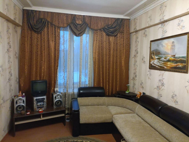 Комната Каравайковой ул, 141