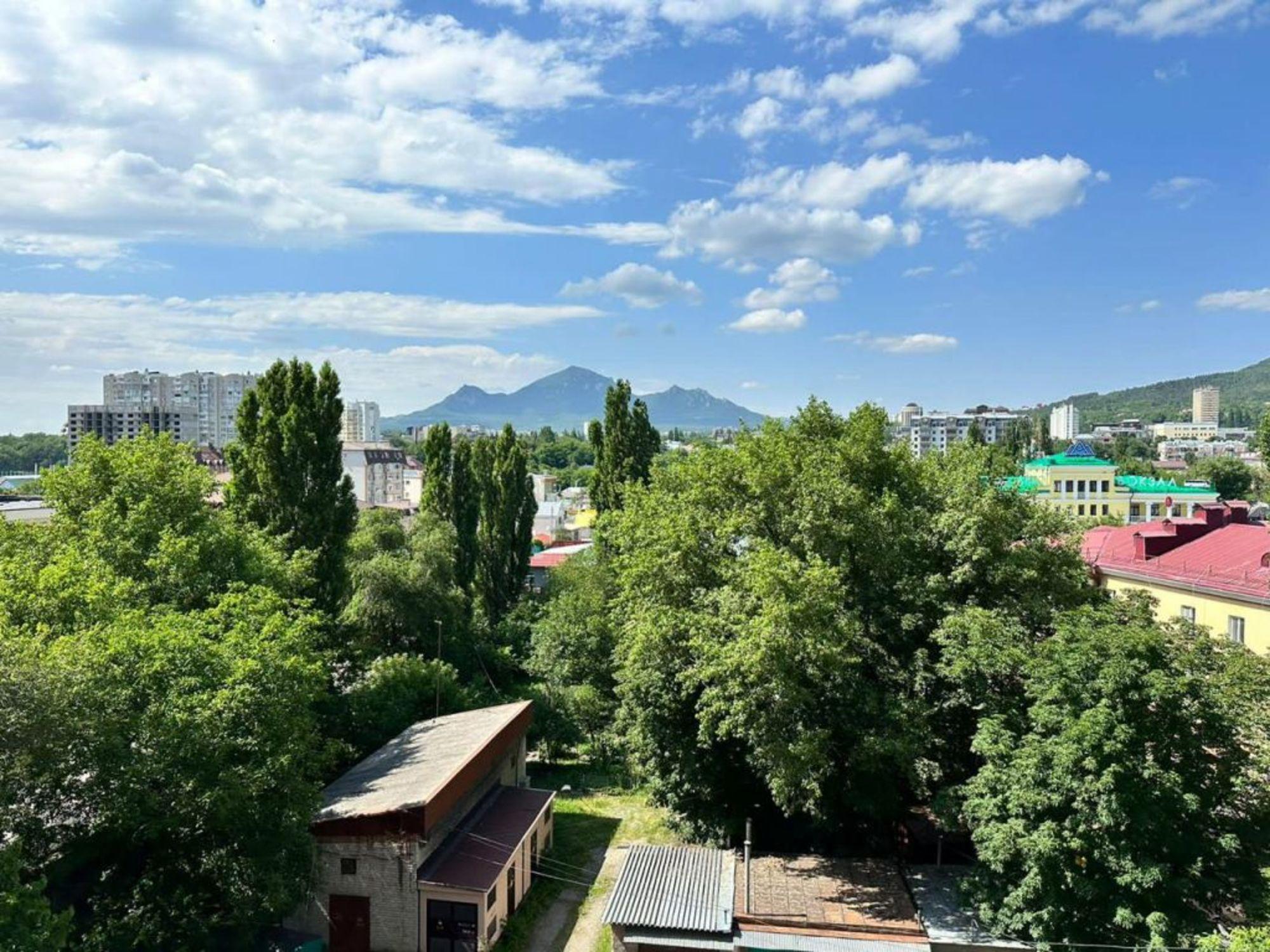 Купить квартиру за 14 000 000 рублей на Пестова ул, 3