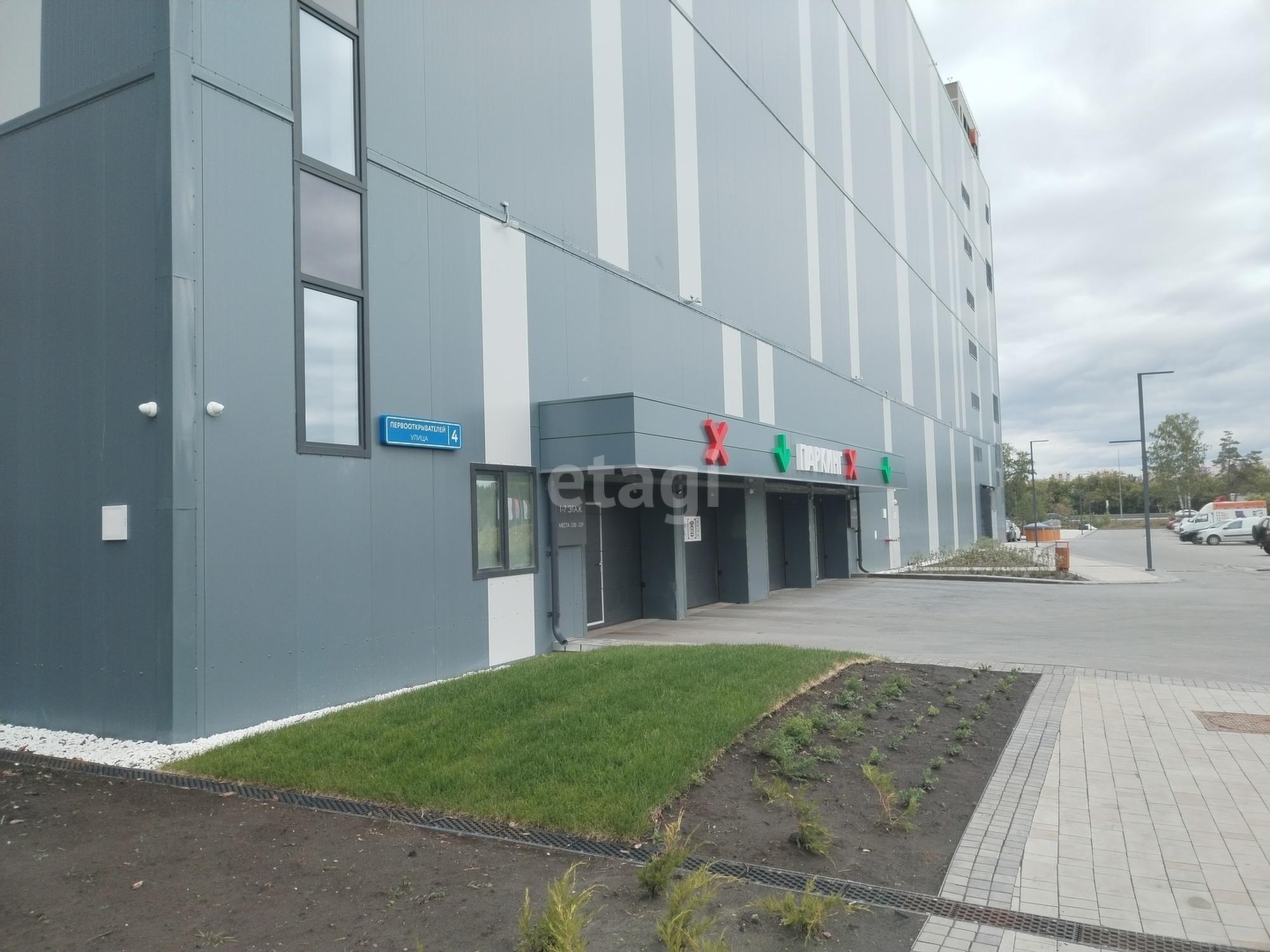 Купить гараж, место в паркинге за 350 000 рублей на Первооткрывателей 4