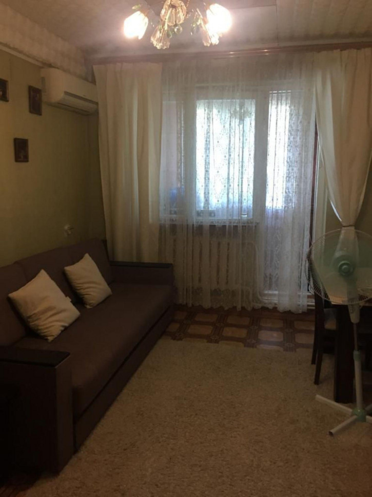 2-комн квартира Строителей ул, 29