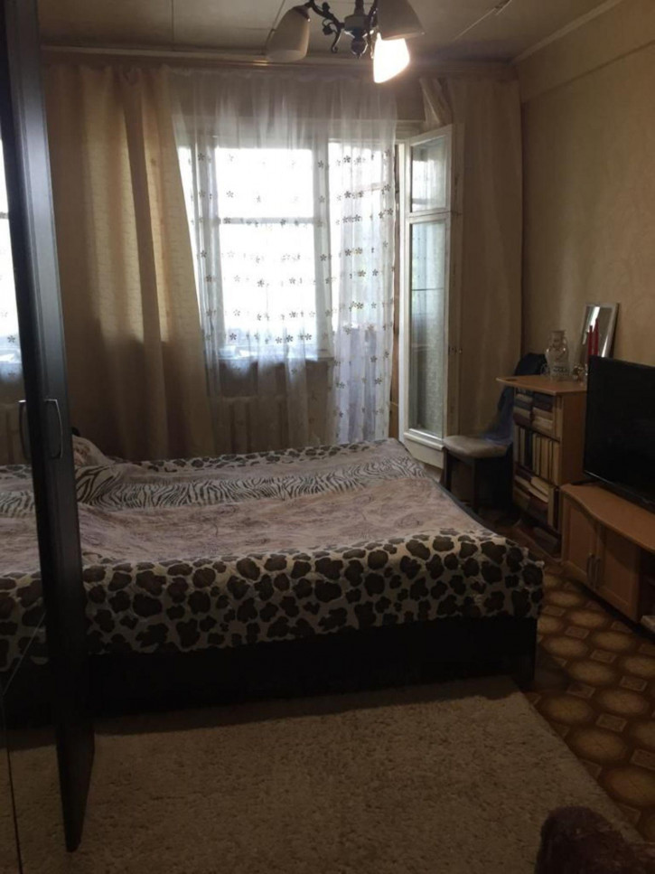 2-комн квартира Строителей ул, 29