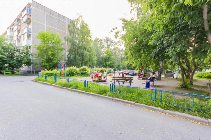 2-комн квартира Академика Бардина, 3 к 1