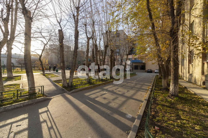 Комната Олимпийская, 30